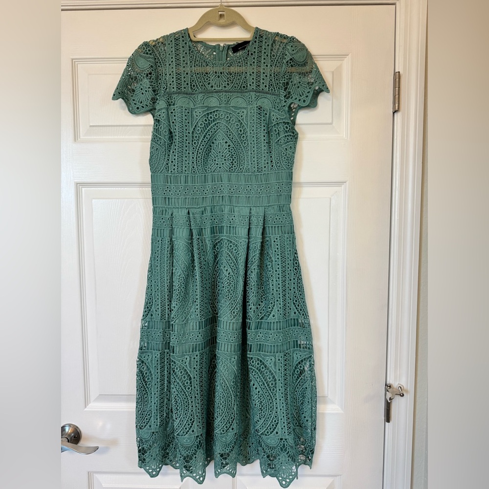 EUC WHBM Lace Dress - Picture 5 of 7